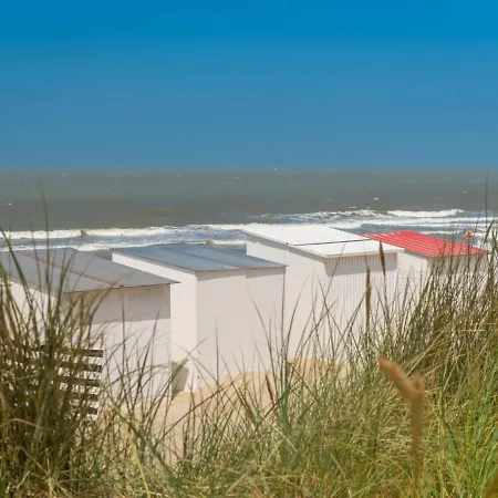 Vissershuisje 09-04 With Parking By Interhome