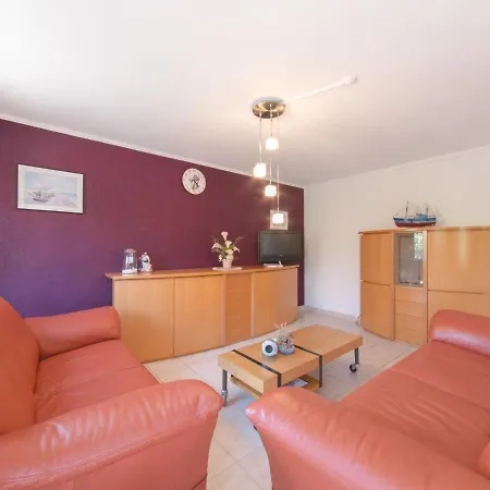 Dom wakacyjny Vissershuisje 09-04 With Parking By Interhome *